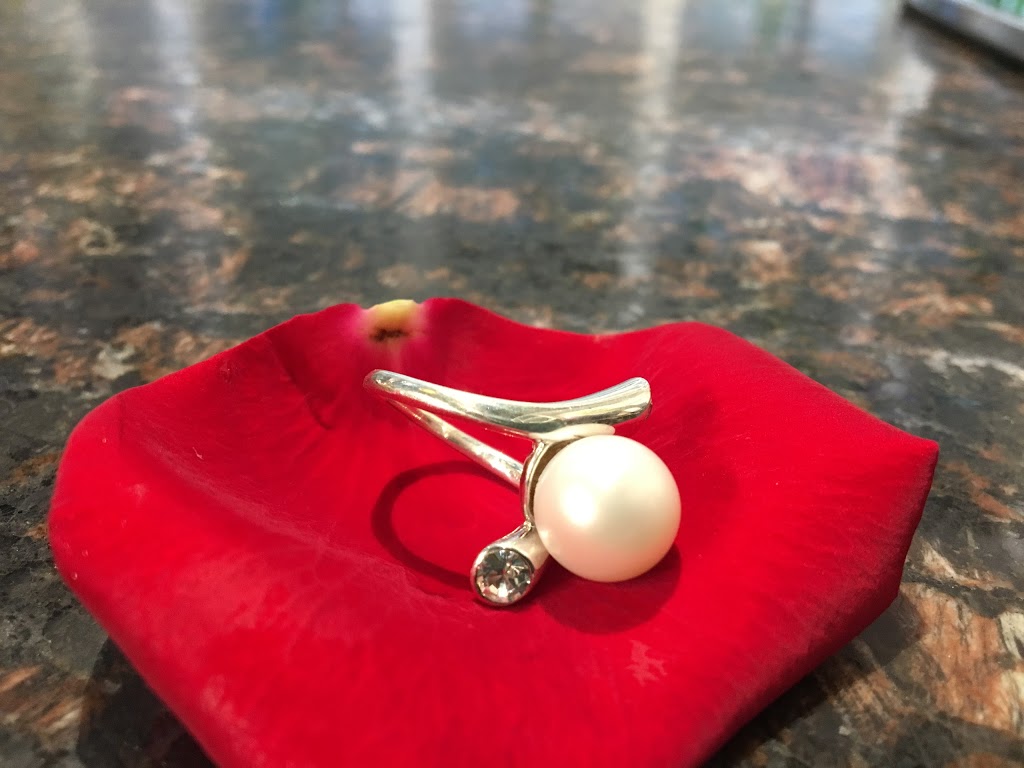 Martin Smith Jewellery at The Perfect Gift | 1850 W 57th Ave, Vancouver, BC V6P 1T7, Canada | Phone: (604) 261-1501