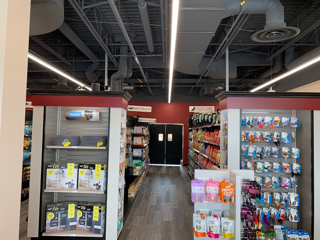 Global Pet Foods Sage Hill Quarter | 241 Sage Vly Cmn NW #210, Calgary, AB T3R 1T8, Canada | Phone: (587) 230-1899