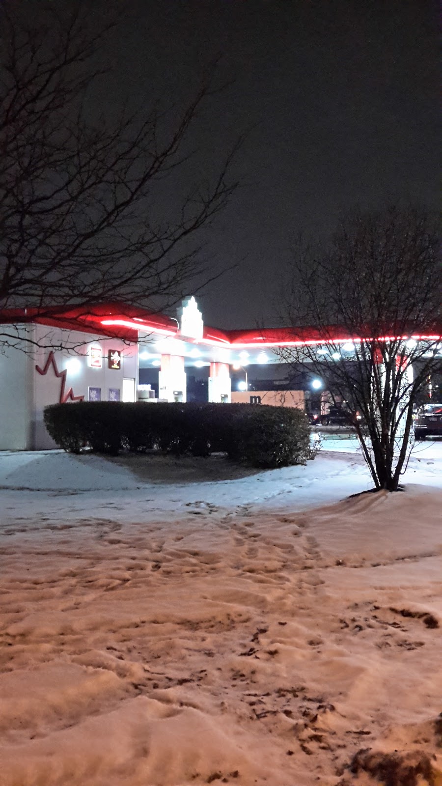 Petro-Canada | 1755 Albion Rd, Etobicoke, ON M9V 1C3, Canada | Phone: (416) 744-1481