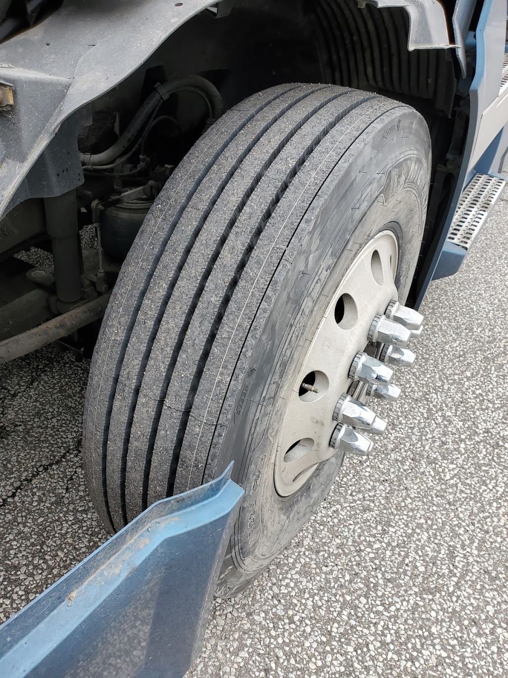 Tim Whites Total Tire Network | 2700 Central Ave, Windsor, ON N8W 4J5, Canada | Phone: (519) 251-9734