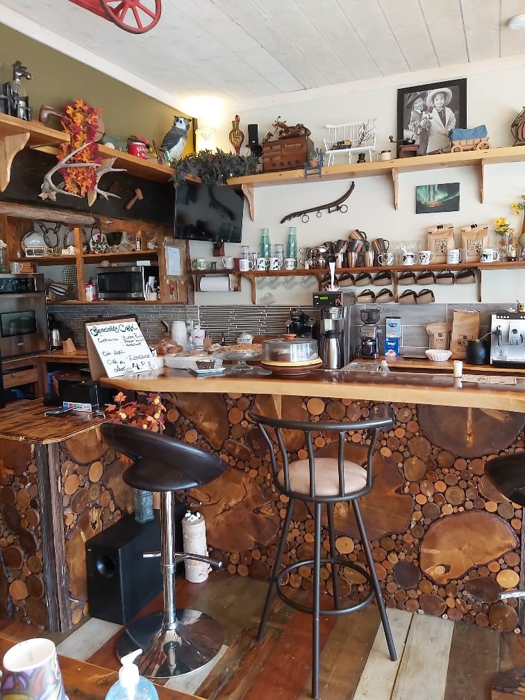 The TiPsY CoW | 38 Wheatland Ave, Smoky Lake, AB T0A 3C0, Canada | Phone: (780) 656-5540