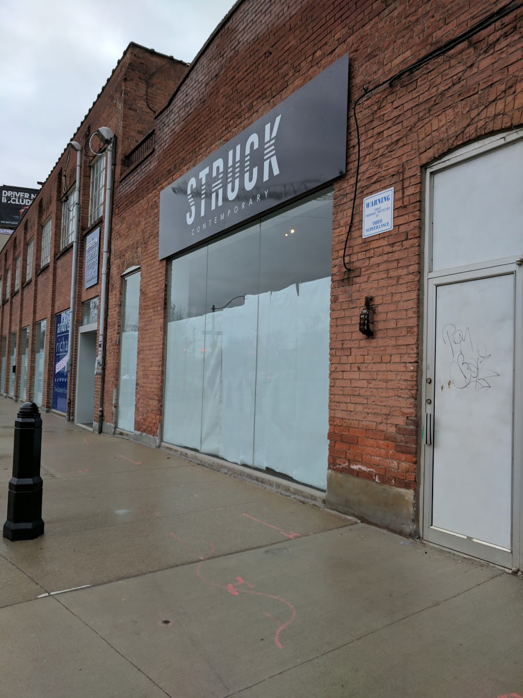 Struck Contemporary | 365 Dupont St, Toronto, ON M5R 1W2, Canada | Phone: (416) 928-1777