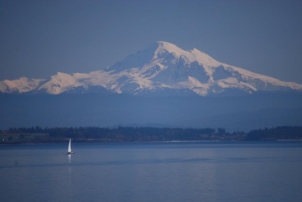 Orcas Island Craftsman Beach House | 37 Raccoon Point Rd, Eastsound, WA 98245, USA | Phone: (425) 327-9924