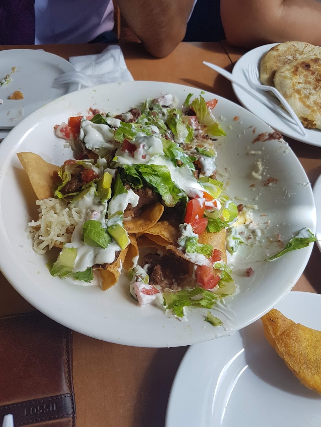 La Guanaquita | 284 Orenda Rd, Brampton, ON L6T 4X6, Canada | Phone: (905) 459-1010