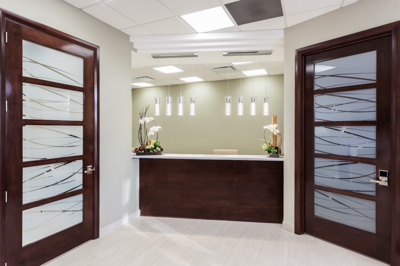 Rockcliffe Dental and Denture Centre | 681-A Montréal Rd, Ottawa, ON K1K 0T1, Canada | Phone: (613) 746-4600