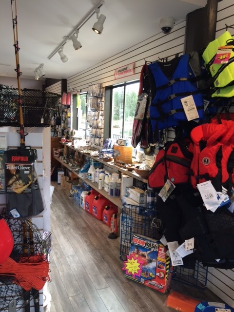 Lighthouse Marine Store | 5764 Wharf Ave, Sechelt, BC V0N 3A0, Canada | Phone: (778) 458-3625