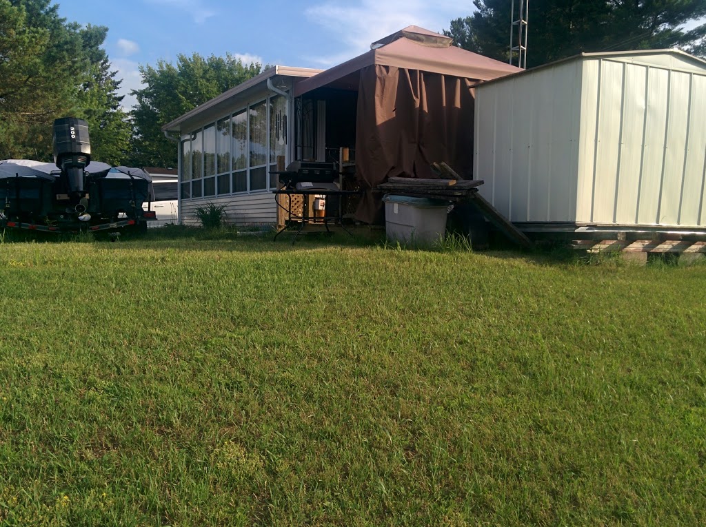 Lilac Lodge & Trailer Park | 2806 Pigeon Lake Rd, Bobcaygeon, ON K0M 1A0, Canada | Phone: (705) 738-2850