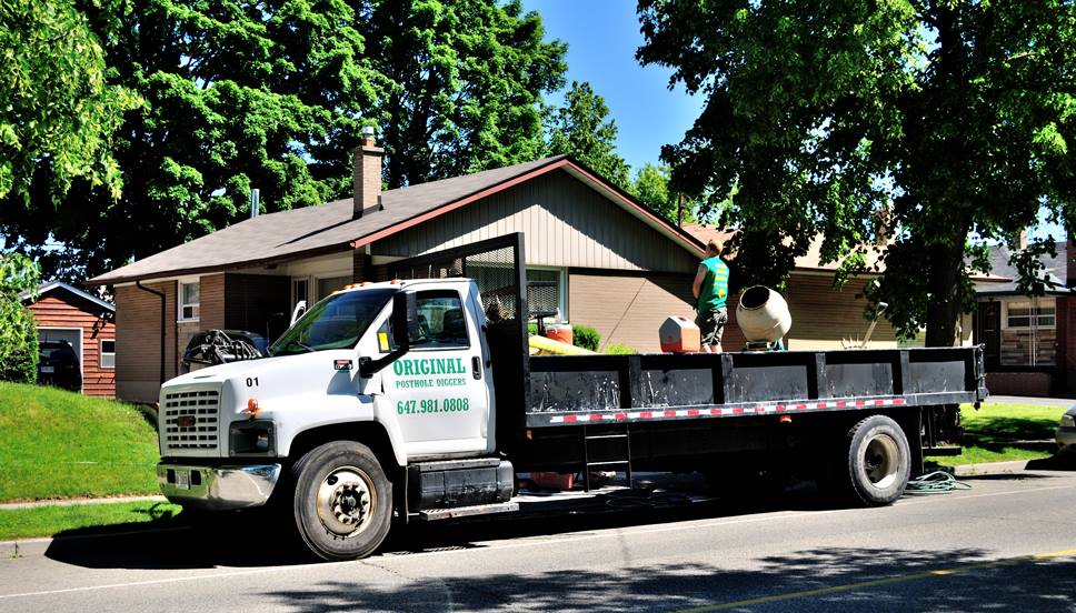 Original Posthole Diggers | 3270 Brock St N, Whitby, ON L1R 3J7, Canada | Phone: (647) 981-0808