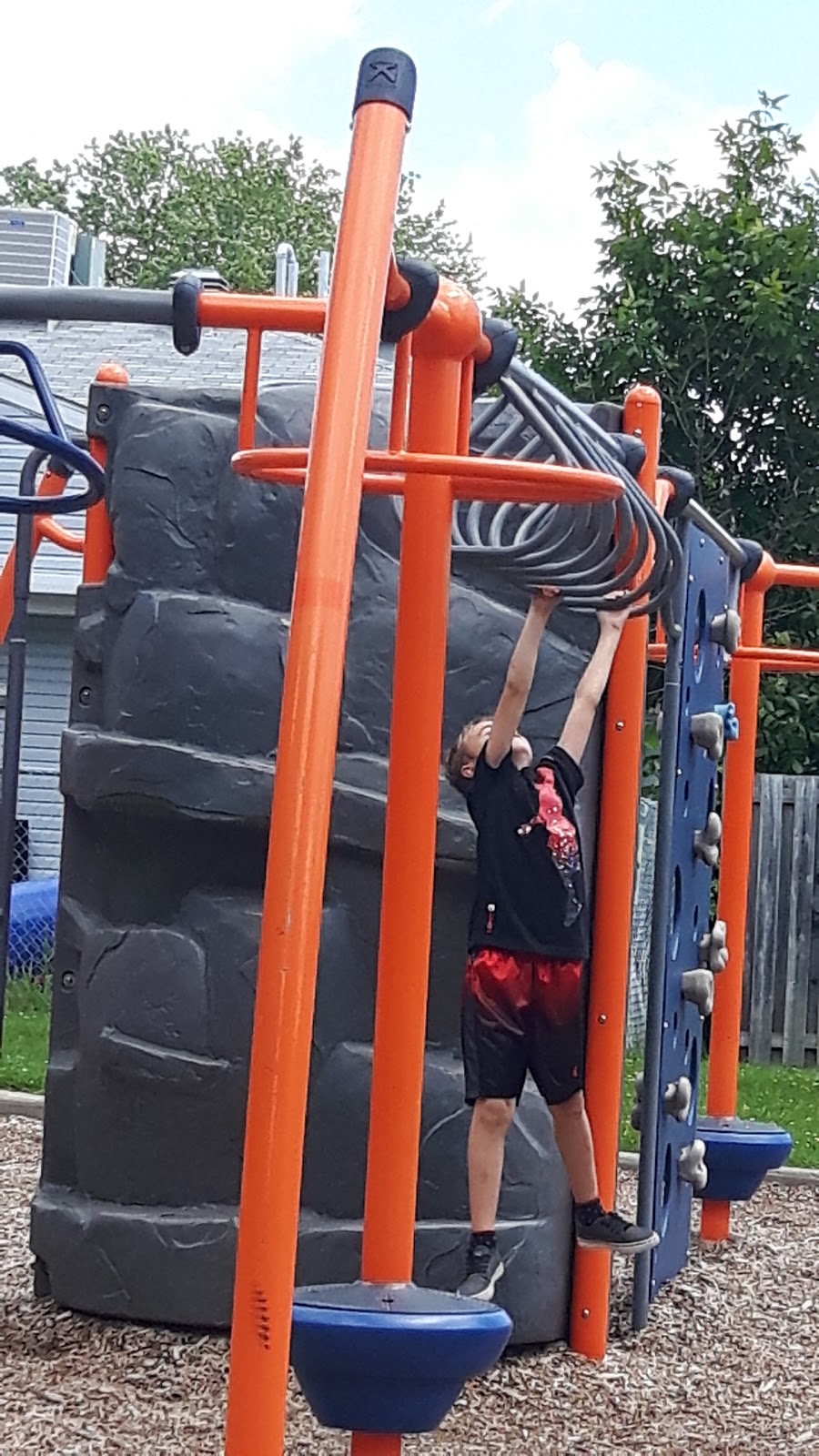 Parc La Verendrye | Rue Main, Gatineau, QC J8R 1S5, Canada | Phone: (866) 299-2002