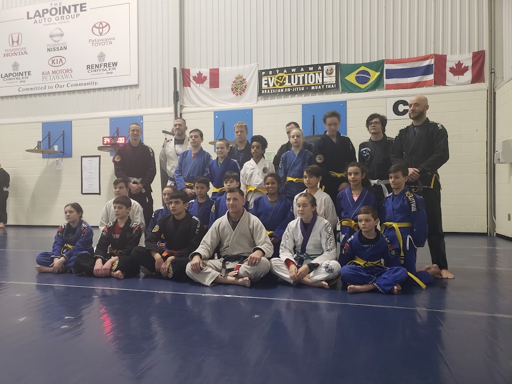 Dundonald Hall Fitness Sports & Aquatic Centre | 57 Festubert Bld, Petawawa, ON K8H 2X3, Canada | Phone: (613) 687-5511 ext. 7114