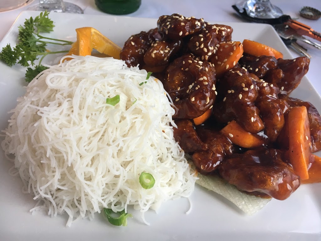 Restaurant Au Goût de Siam | 39 QC-132, Delson, QC J5B 1G9, Canada | Phone: (450) 509-0518
