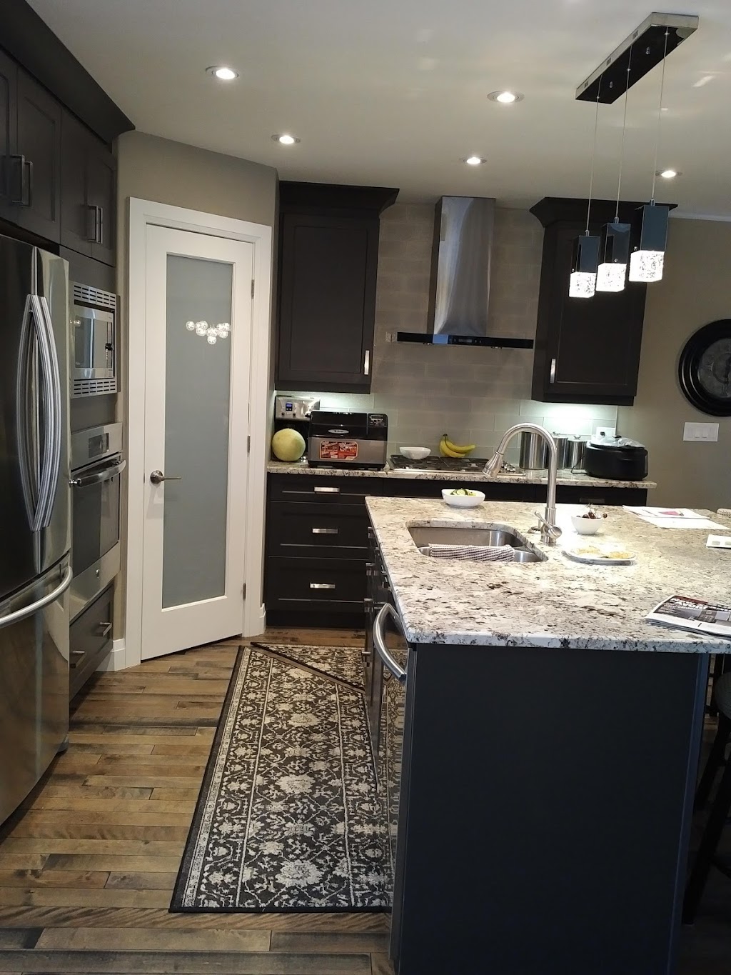 Omega Kitchens | 130 Guelph Ave, Cambridge, ON N3C 1A4, Canada | Phone: (519) 224-1675