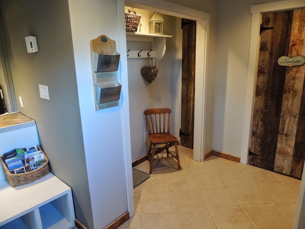 Comme Chez Nous - Bed&Breakfast | 434 Chemin St Edmond, Stoneham-et-Tewkesbury, QC G3C 1G3, Canada | Phone: (418) 912-8354