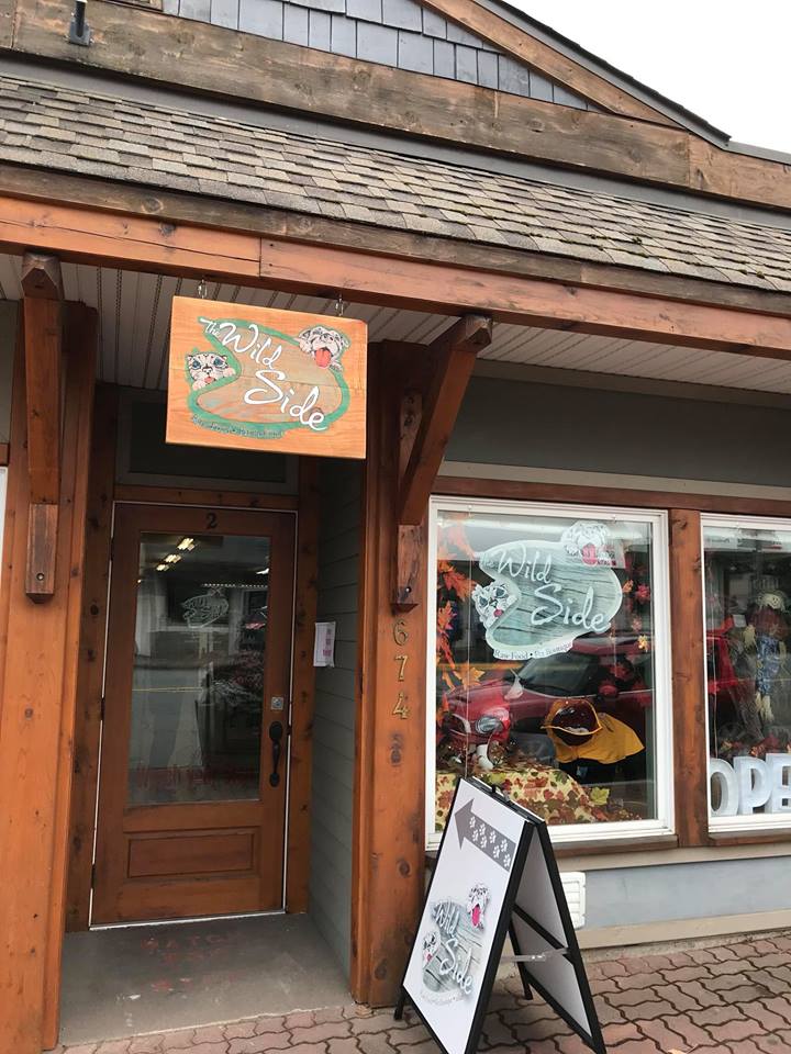The Wild Side Pet Boutique | 674 Memorial Ave, Qualicum Beach, BC V9K 1L8, Canada | Phone: (250) 594-9980