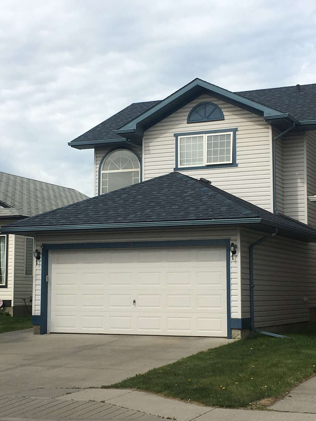 DAL Roofing | 354 Somerside Park SW, Calgary, AB T2Y 3G7, Canada | Phone: (403) 474-6375