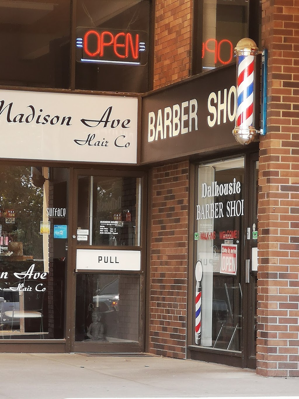 Dalhousie Barber Shop | 5505 Shaganappi Trail NW, Calgary, AB T3A 1Z6, Canada | Phone: (403) 288-1233