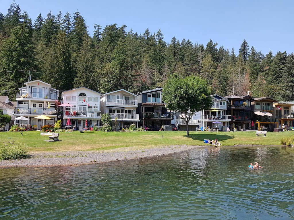 Cultus Lake Park | 4169 Columbia Valley Hwy, Cultus Lake, BC V2R 4Z9, Canada | Phone: (604) 858-9007