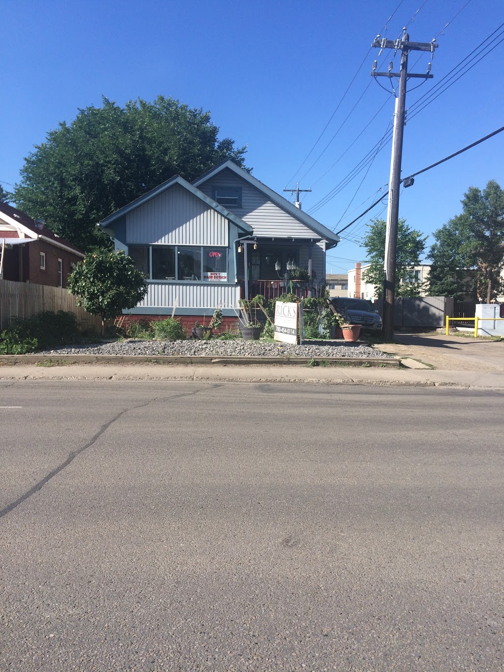 Ricks Hair Design | 12418 111 Ave NW, Edmonton, AB T5M 2N6, Canada | Phone: (780) 454-0114