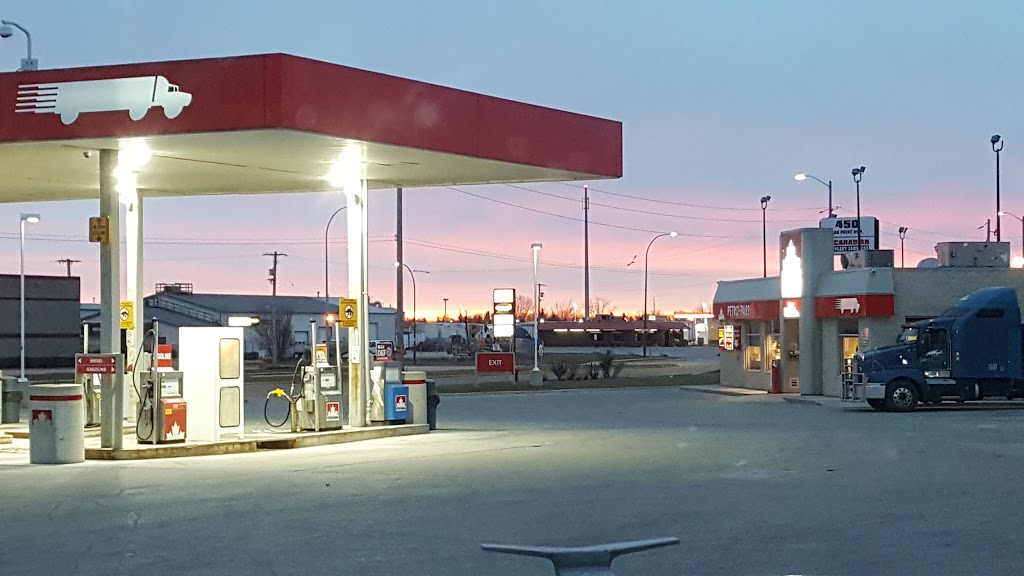 Petro-Pass Truck Stop | 425 Oak Point Hwy, Winnipeg, MB R2R 1T9, Canada | Phone: (204) 694-3835