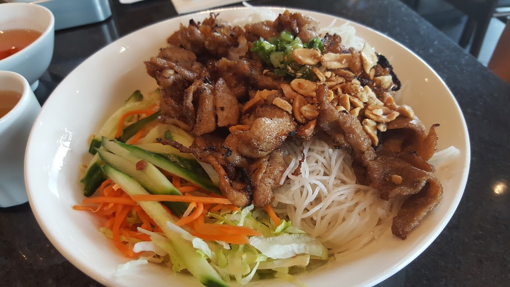 Halong Bay Noodle House | 16971 127 St NW, Edmonton, AB T6V 0T1, Canada | Phone: (780) 371-6800