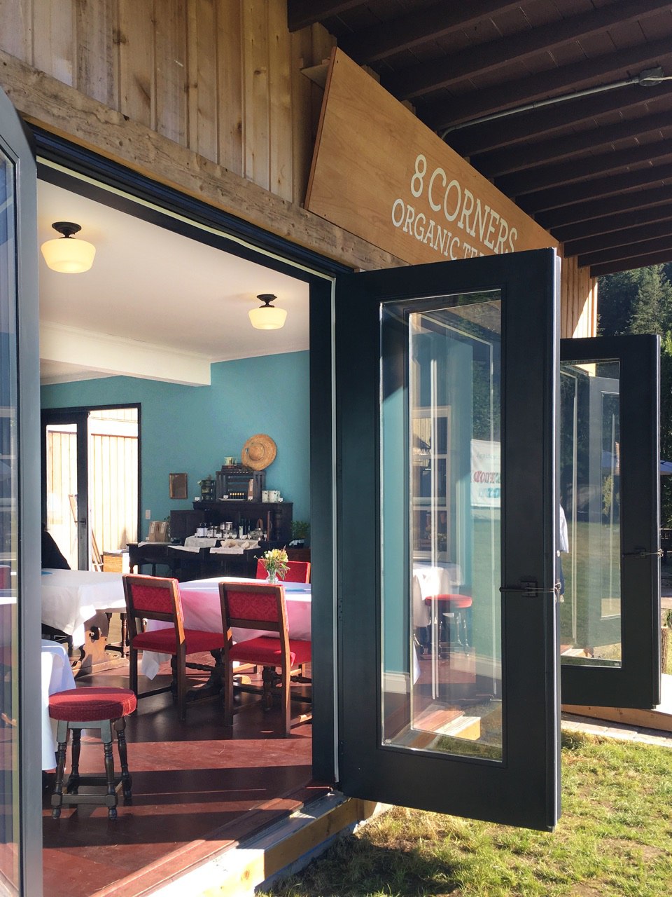 8 Corners Organic Tea Room | 3000 Camp Howdy Road, Belcarra, BC V3H 5B6, Canada | Phone: (778) 955-6880