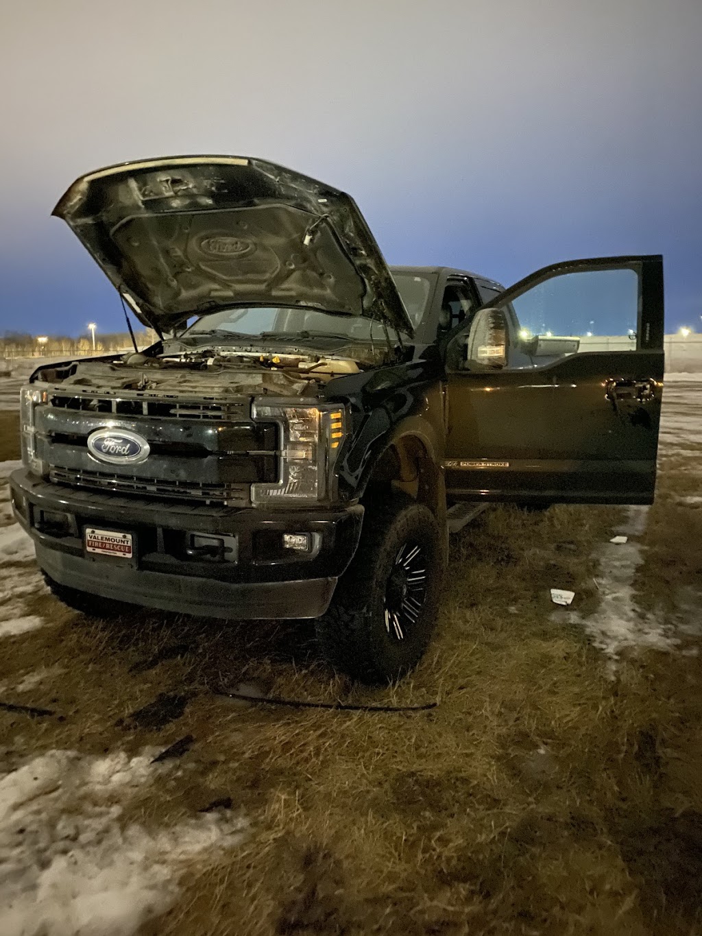 QuickPark South | Edmonton International Airport, Nisku, AB T0C, Canada | Phone: (780) 890-8983