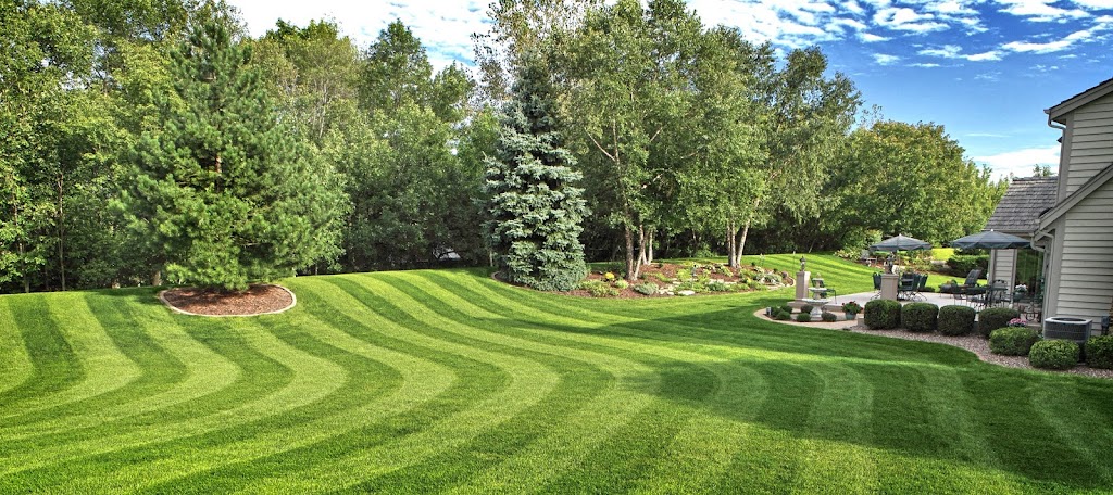 Comox Valley Lawn Care | 1609 Birch Ave, Comox, BC V9M 2C5, Canada | Phone: (250) 218-2596