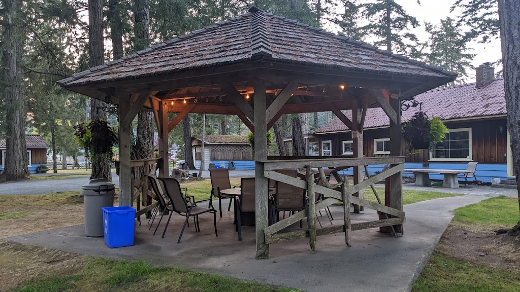 Timberlane Beach Resort | 8896 Clarkson Ave, Black Creek, BC V9J 1B1, Canada | Phone: (250) 337-8964