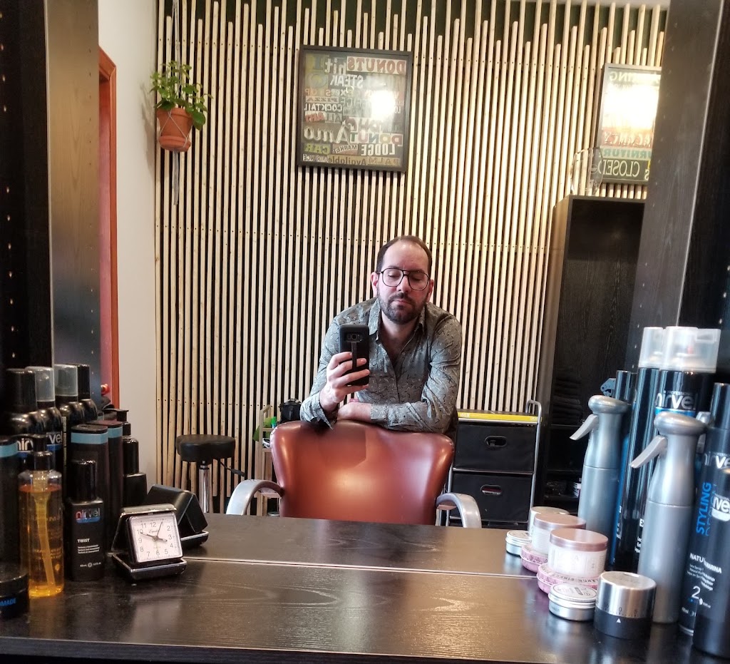 René Mon Coiffeur | 5960 20e Av, Montréal, QC H1X 2J3, Canada | Phone: (514) 431-6092