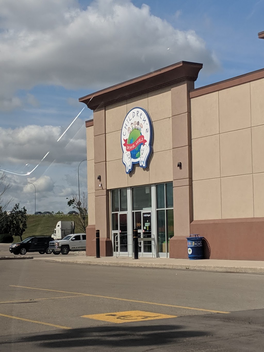 Childrens Dental World | 6-1592 Regent Ave W, Winnipeg, MB R2C 3B4, Canada | Phone: (204) 888-5437