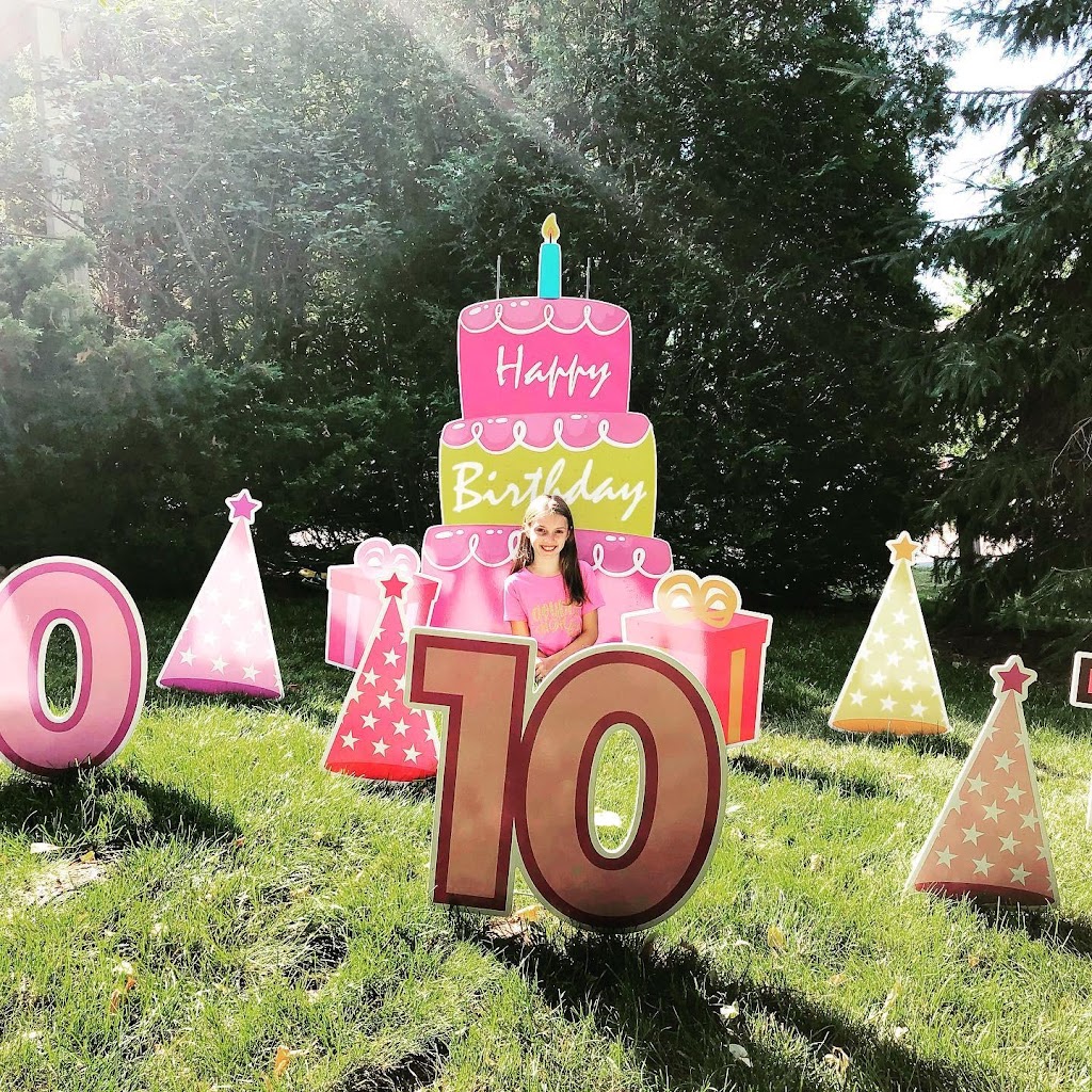 MILESTONES LAWN SIGNS Canada | 2170 Emily Cir, Oakville, ON L6M 0E5, Canada | Phone: (647) 407-7829