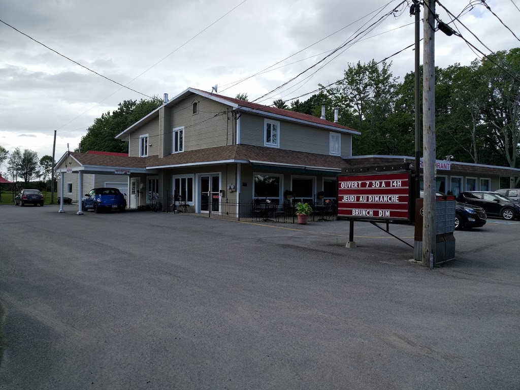 Motel Villa DAutray | Lanoraie, QC J0K 1E0, Canada | Phone: (450) 836-3578