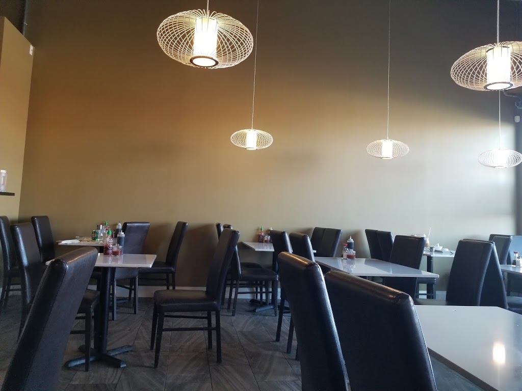Tiffs Vietnamese Restaurant | 201-207 19 Ave, Leduc, AB T9E, Canada | Phone: (780) 979-9492