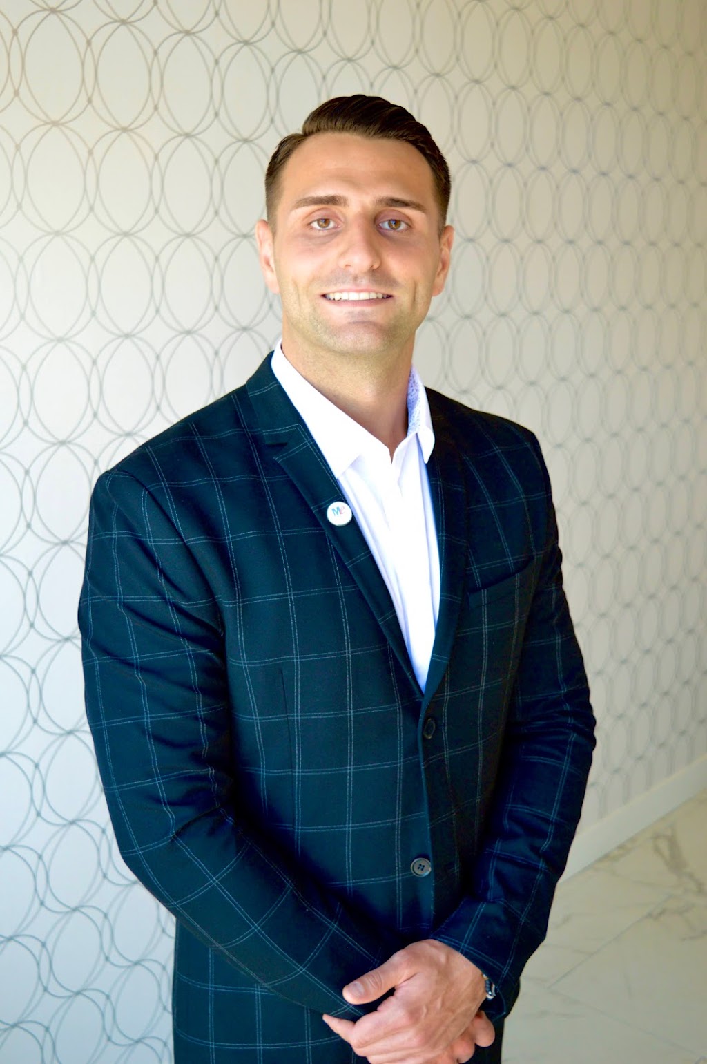 Michael Papis: RE/MAX PROFESSIONALS INC., BROKERAGE | 1 The East Mall Crescent Suite 301, Etobicoke, ON M9B 6G8, Canada | Phone: (647) 504-7937