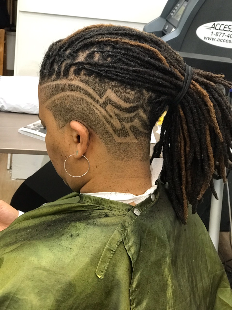 Jezreel Batson Barber Design | 361 Pitfield Rd, Scarborough, ON M1S 3E5, Canada | Phone: (416) 293-4610