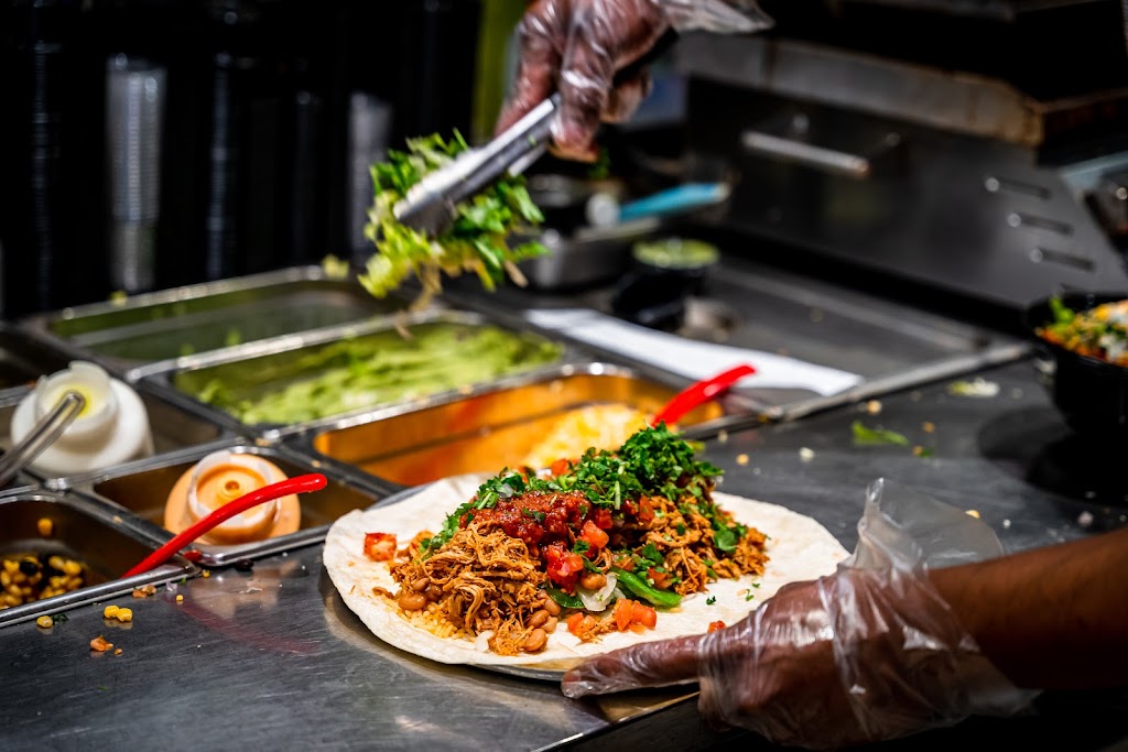 Burrito Gringo St Laurent( Shopping Center) | 1200 St. Laurent Blvd, Ottawa, ON K1K 3B8, Canada | Phone: (613) 680-9292