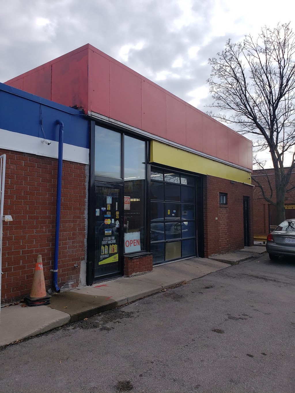 Centennial Pennzoil Lube Centre | 207 Centennial Pkwy N, Hamilton, ON L8E 1H8, Canada | Phone: (905) 561-0881