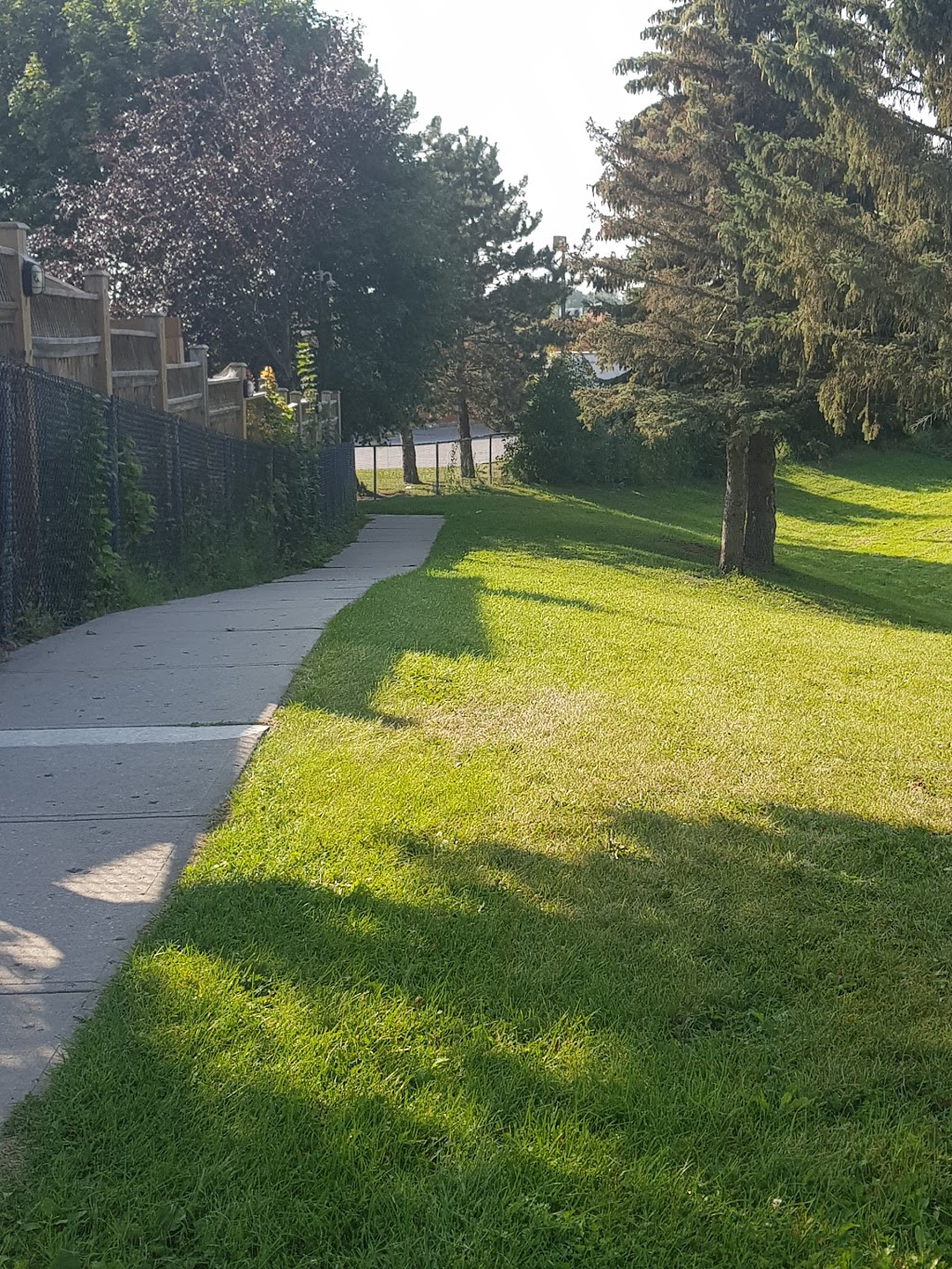 Bullfrog Pond Park | 13 Walnut Dr, Guelph, ON N1E, Canada