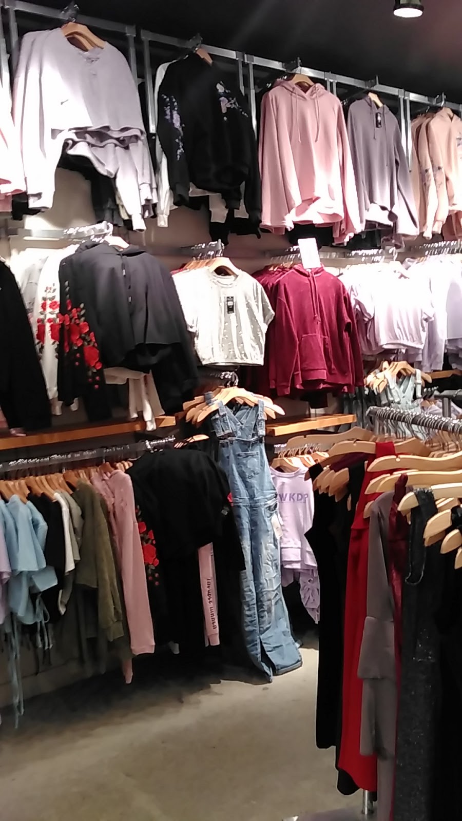 Bluenotes | 550 King St N Unit #A6, Waterloo, ON N2L 5W6, Canada | Phone: (519) 886-6811