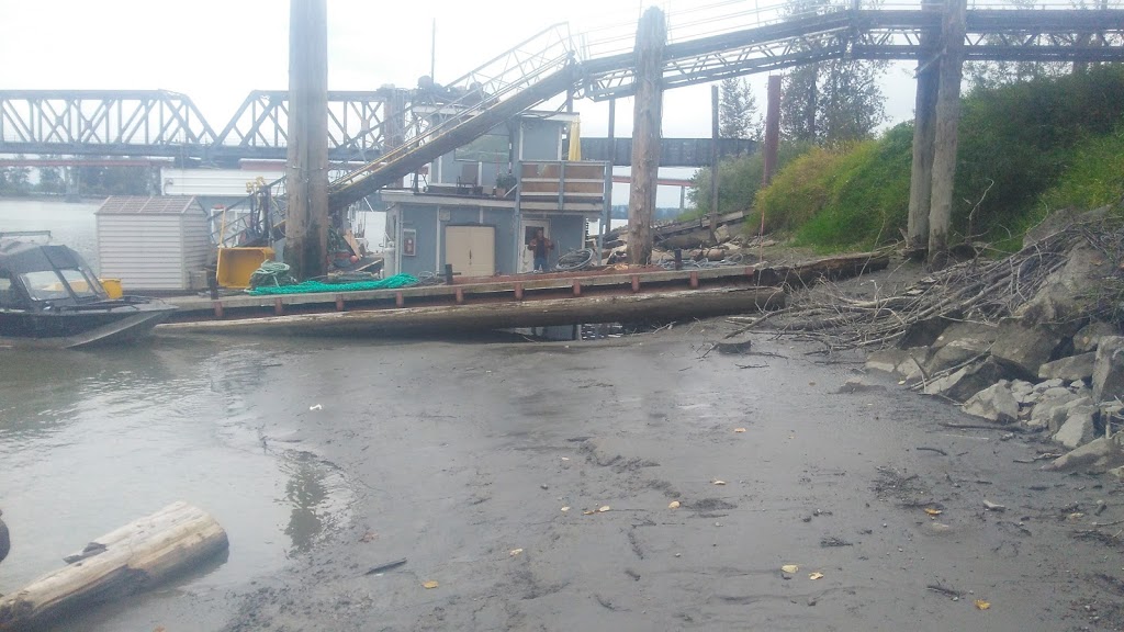 Catherwood Fuel Dock | 33308, 33336 Harbour Ave, Mission, BC V2V 2W4, Canada