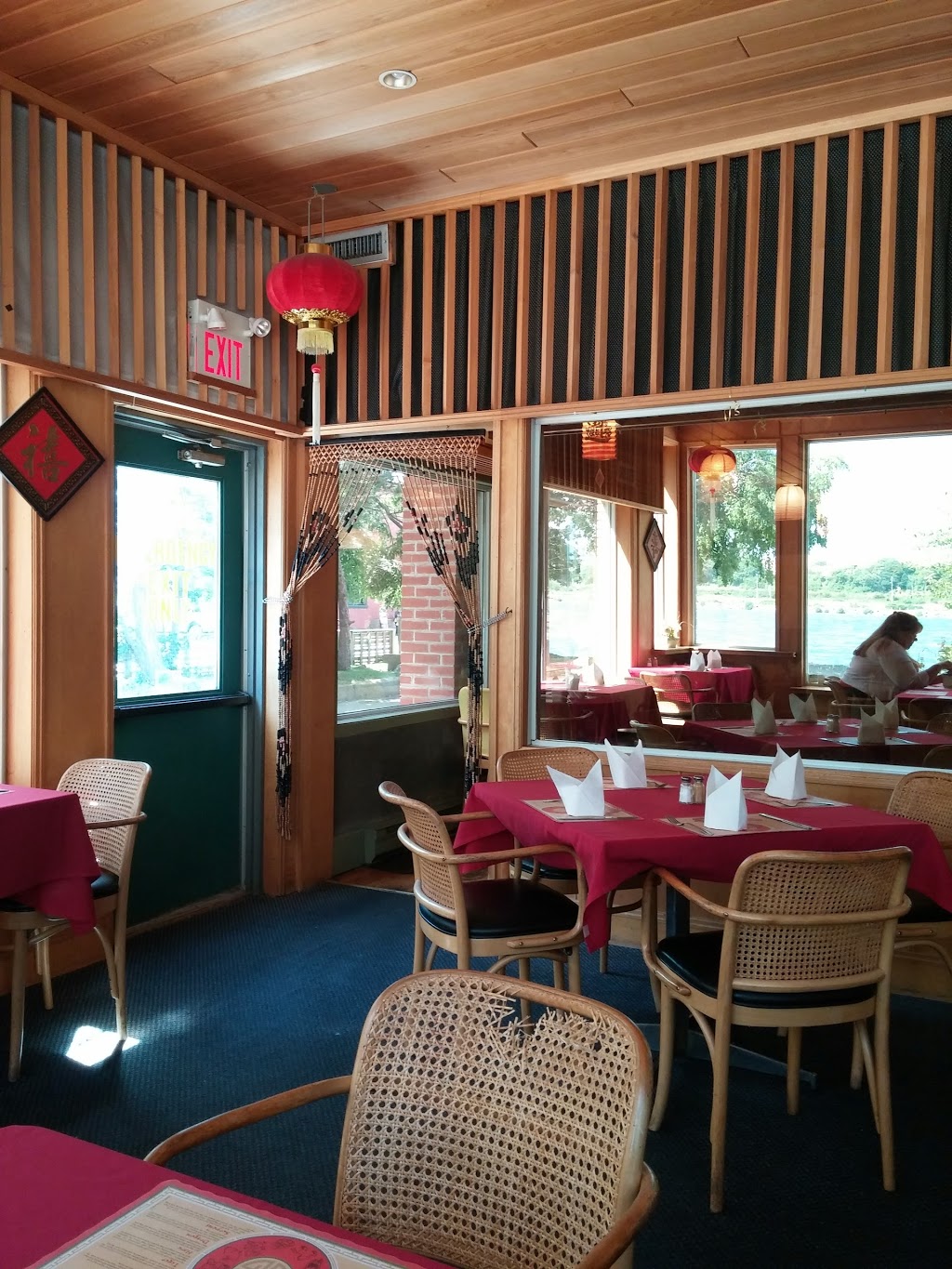 Ming Teh Restaurant | 126 Niagara Blvd, Fort Erie, ON L2A 3G3, Canada | Phone: (905) 871-7971