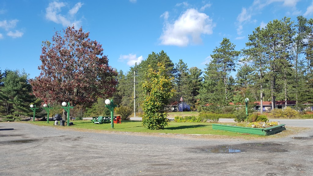 Arrowhead Inn | 210 Arrowhead Park Rd, Huntsville, ON P1H 2J4, Canada | Phone: (705) 789-7307