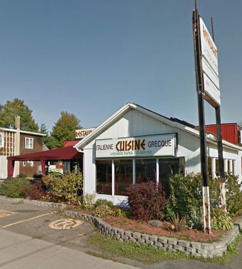Restaurant La Station des Patriotes | 723 Rue du Sud, Cowansville, QC J2K 2Y2, Canada | Phone: (450) 955-3100