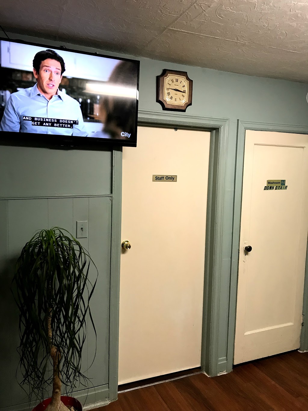 Juns Clinic | 802 Midland Ave, Scarborough, ON M1K 4E7, Canada | Phone: (416) 801-6899