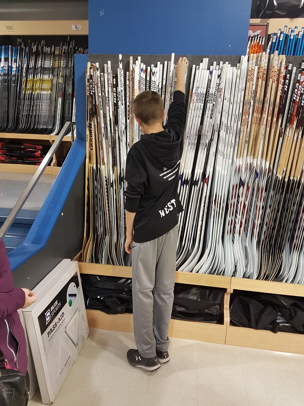 Pro Hockey Life Kitchener | 50 Sportswold Crossing Rd, Kitchener, ON N2P 0A4, Canada | Phone: (519) 653-7177