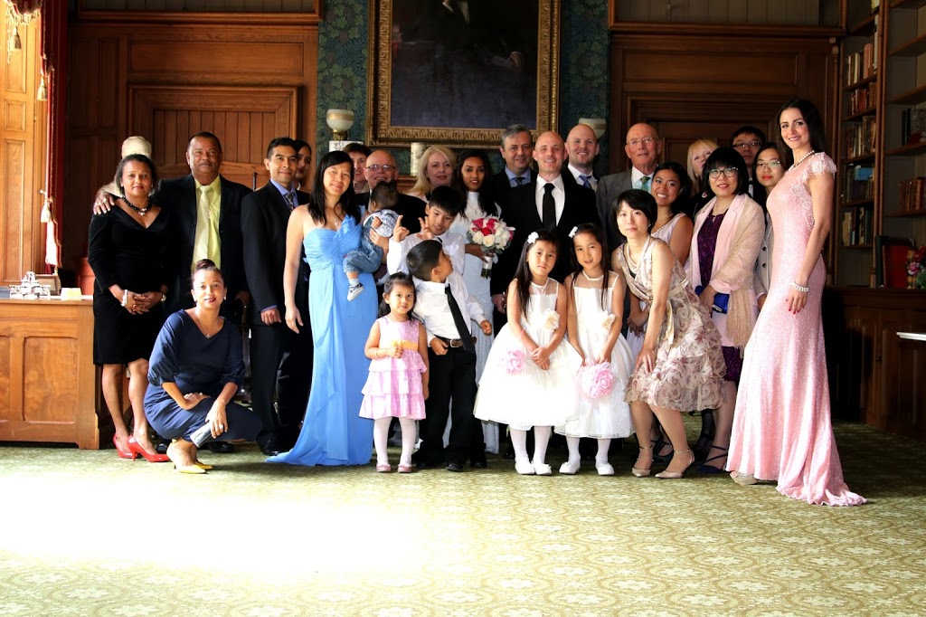Tizz | 952 Queen St E, Toronto, ON M4M 1J6, Canada | Phone: (416) 461-2505