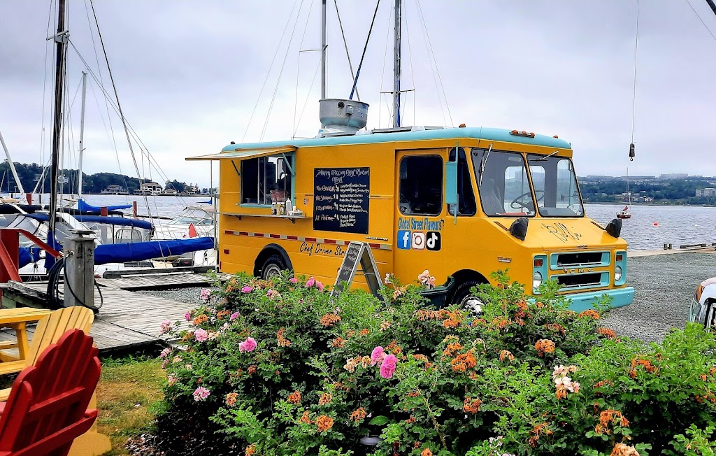 Global Street Flavours | 377 Shore Dr, Bedford, NS B4A 2E9, Canada | Phone: (902) 430-8398