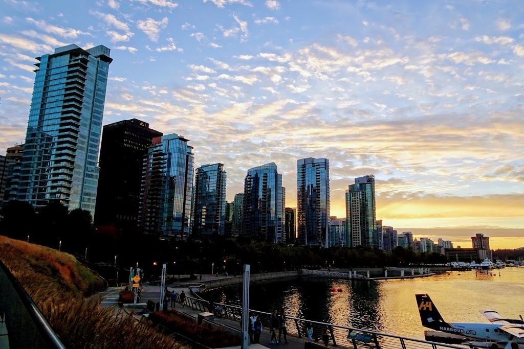 The Cockpit Cafe & Lounge | 1075 W Waterfront Rd, Vancouver, BC, Canada