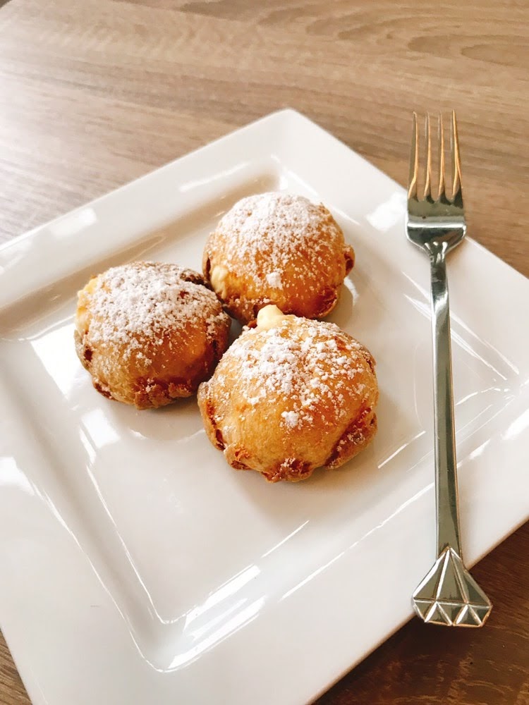 Beard Papa’s | 5252 Imperial St, Burnaby, BC V5J 0G9, Canada | Phone: (604) 620-8781