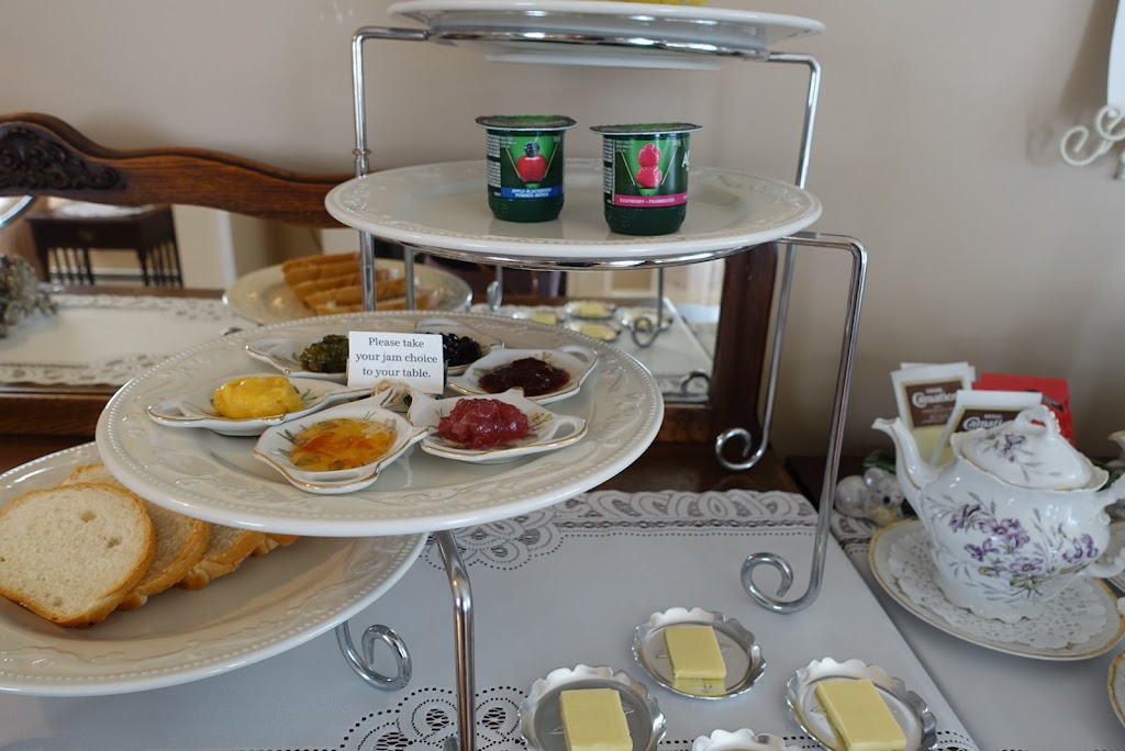 Victoria Inn | 32 Victoria St E, Kensington, PE C0B 1M0, Canada | Phone: (902) 836-3010